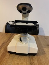 Mikroskop mit Kreuztisch &